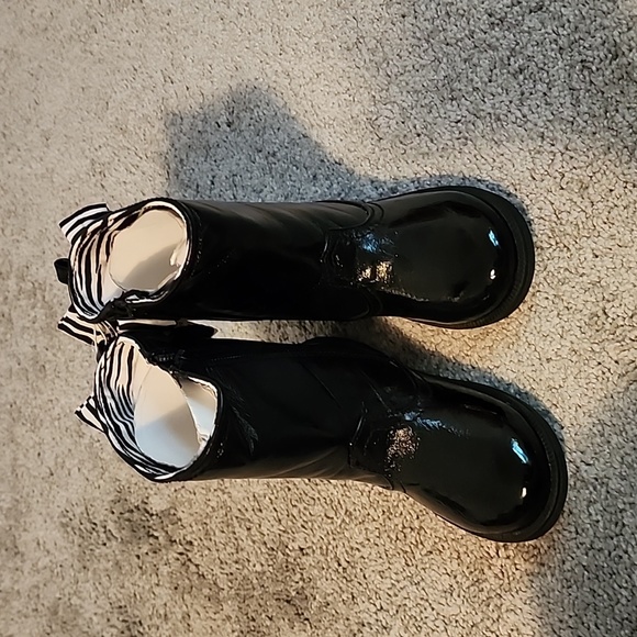 Nwt! Black boots with zippers size 10 - Picture 1 of 7